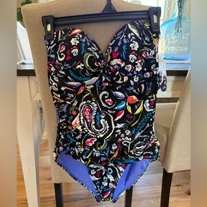 NWT Anne Cole Twist Front One-Piece Swimsuit with Multicolor Paisley Print